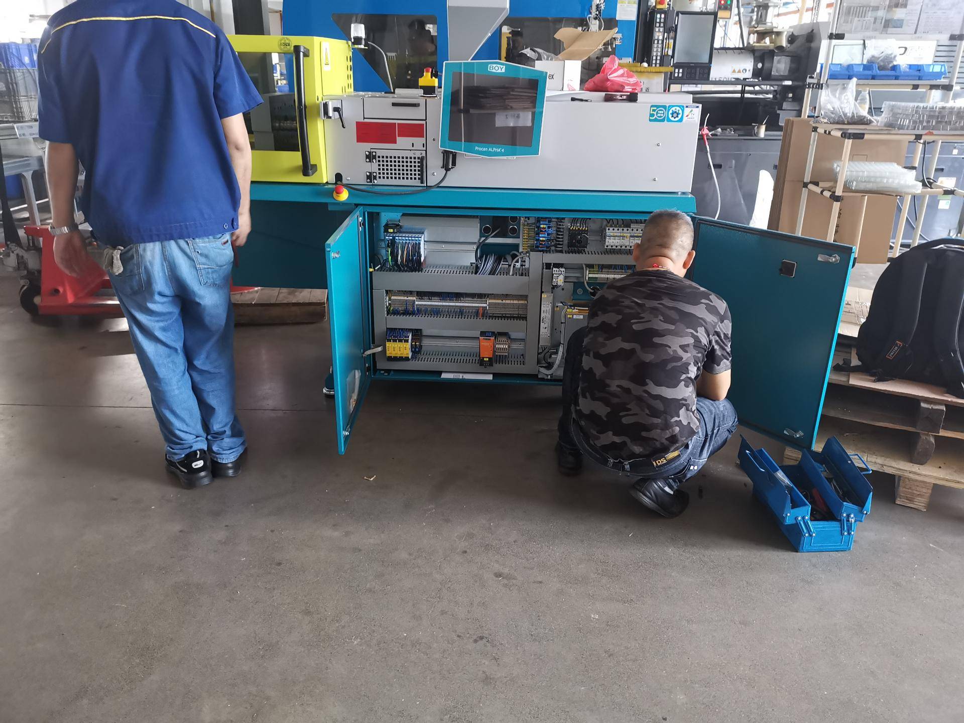 Our new micro-injection mould, German BOY 25e machine